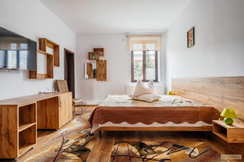 . Hotel Carpati