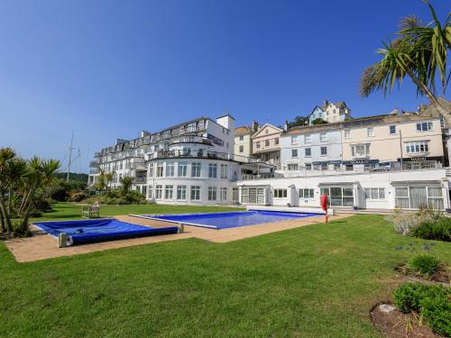 3 The Salcombe - main image