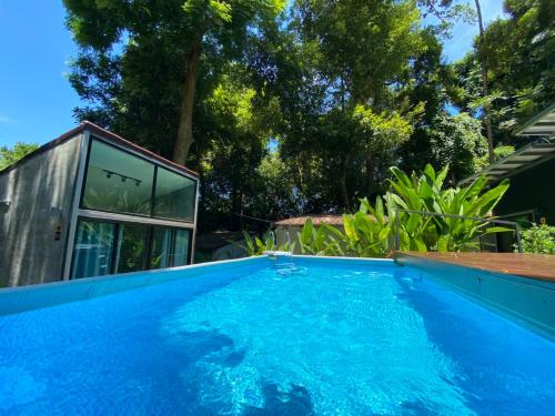 Swimming pool, BeachBox@Koh Сhang near Wat Salak Phet Temple