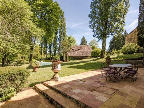 Apkārtne, Mansion in Sourzac with Private Pool in Sourzac