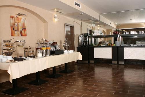 Ételek és italok, Grand Palace Hotel Hannover near Marktkirche