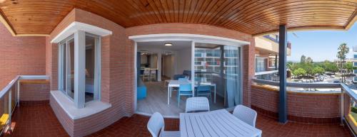 2 bedrooms, 4 beds