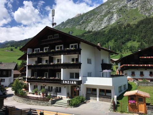 Ferienhaus Enzian in Prägraten am Großvenediger, Österreich