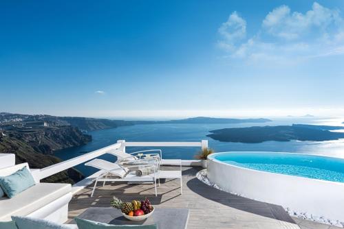 Photo 9 Aqua Luxury Suites Santorini