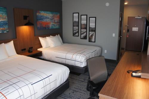 Queen Room with Two Queen Beds - Mobility and Hearing Impaired Access/Non-Smoking