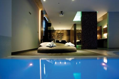 Mood - Private Suites - image 9