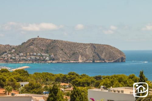Abahana Villas Blue Cati - image 11