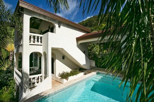 BELLAMARE in Virgin Gorda