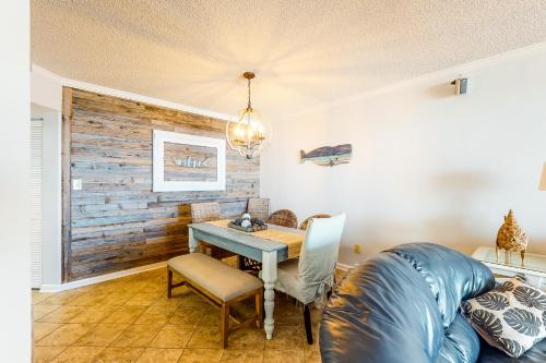 Windward Pointe - image 3