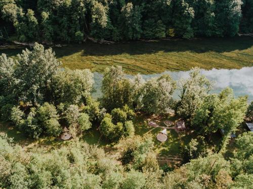 Robinson camp Kupa - Juratovićki brig (Robinson camp Kupa - Juratovicki brig) in دوجاريسا