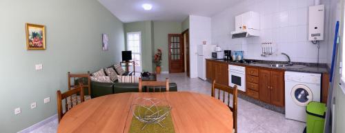 3 bedrooms, 6 beds