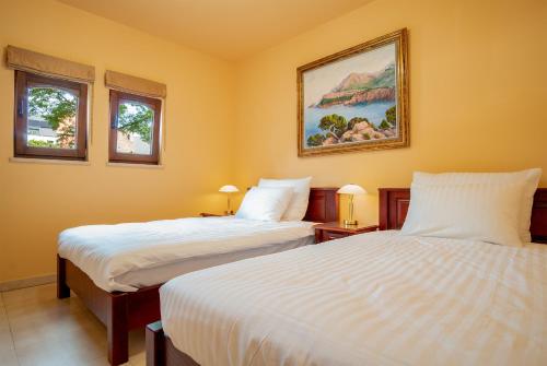 La Hacienda - image 4