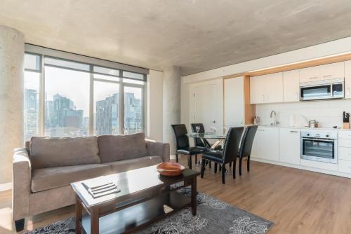 SoBe Third Ave Apartments - image 8