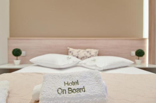 On Board Luxury Studios – Sarti, MO