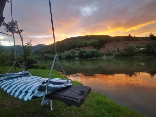 Vikendica pored Drine Foča - image 10