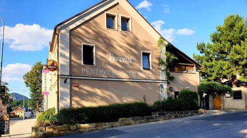 Hotelli välisilme, Pension Verona in Nový Bor