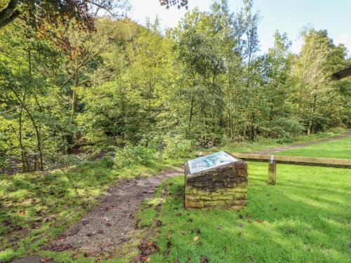 Lavender Cottage - image 13