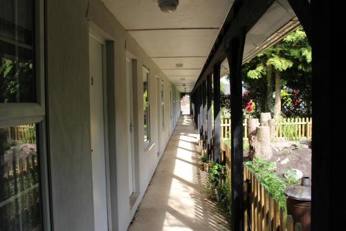 The Lord Byron Inn - image 2
