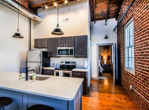 Mutfak, The Lofts at Downtown Salem in Salem (VA)