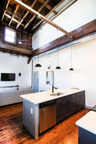 Mutfak, The Lofts at Downtown Salem in Salem (VA)