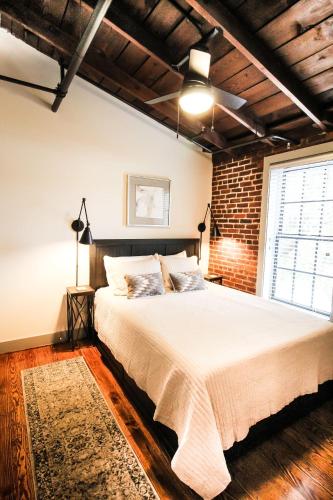 The Lofts at Downtown Salem in Salem, USA
