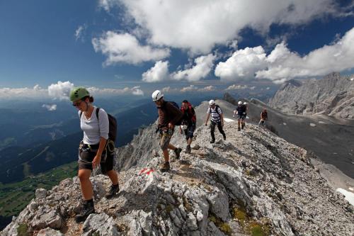Alpenblick Apartments - image 11