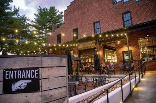 The Lofts at Downtown Salem in Salem, USA