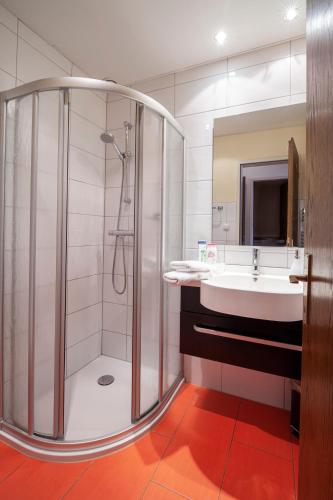 Hotel Garni Brigitte - image 12