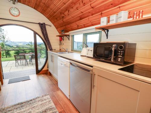 Meadow View Rhayader - image 6