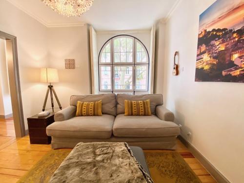 Luxury Vintage apartment by MyPlaceForYou, at the city centre next to Marquês de Pombal, Lisabon (fotografie 9)