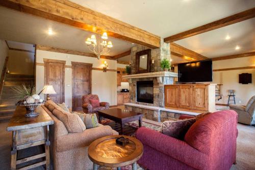 Shadow Mountain Villa - image 11