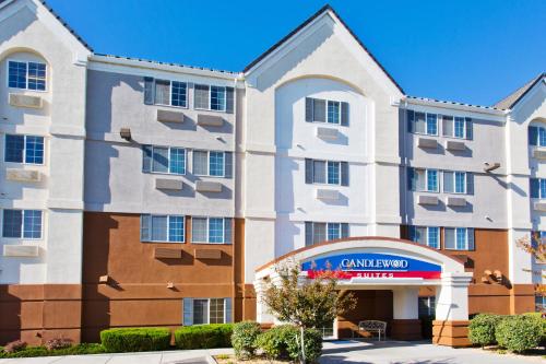 Candlewood Suites Medford