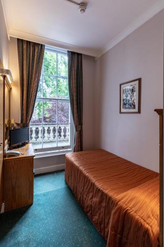 The Nayland Hotel - image 13