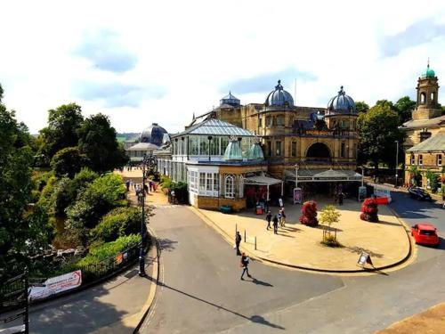 No 6 The Square Tearooms & Accommodation in Buxton