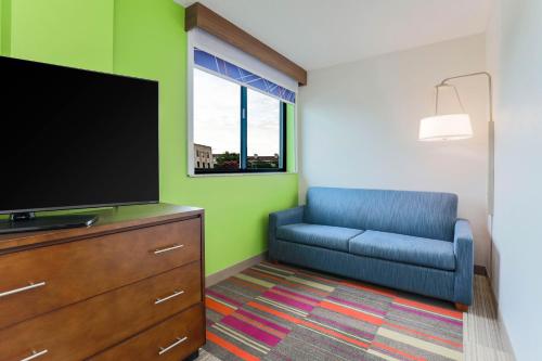 Holiday Inn Express Hotel & Suites Fort Worth Downtown