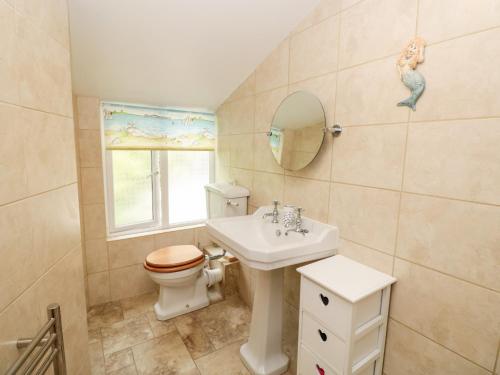 Anchor Cottage - image 11