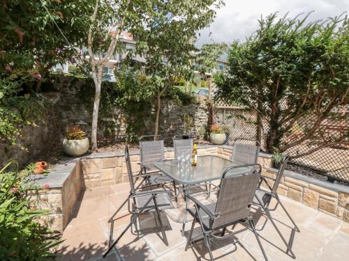 Anchor Cottage - image 2