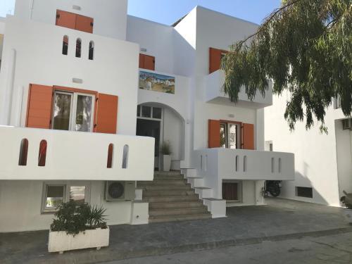  Vassiliki Rooms in Parikia