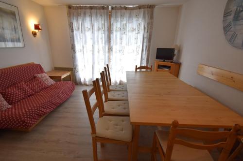 Vaujany Locations - Cochette II Apt 15 - image 3