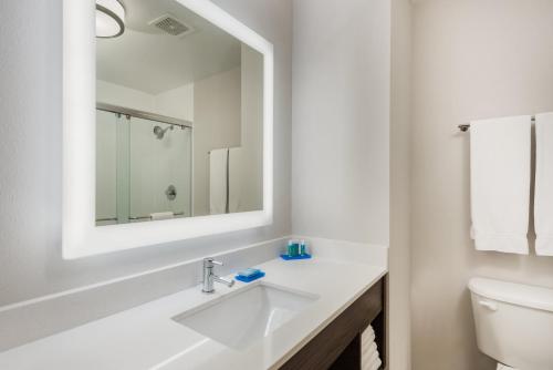 Holiday Inn Express Warrenton, an IHG Hotel in Warrenton, USA