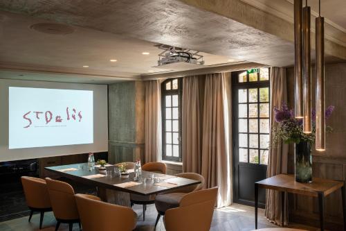 Saint-Delis Hôtel & Spa - La Maison du Peintre - Relais & Châteaux - image 3