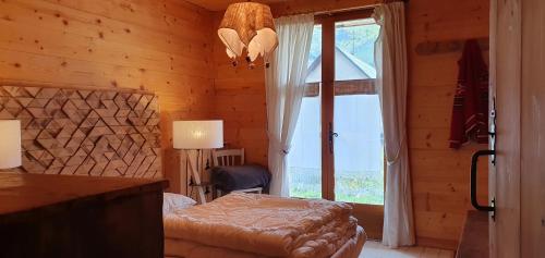 Authentique chalet de Montagne avec 5 chambres gîte à louer Pré Plan