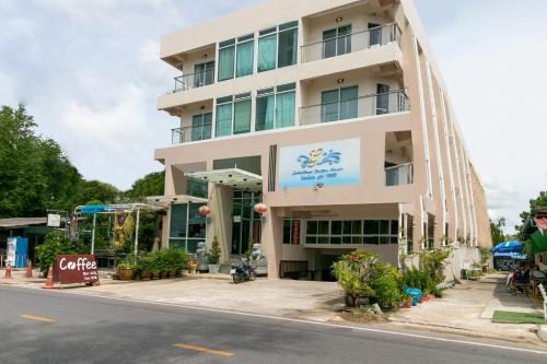 Golden Beach Boutique Resort