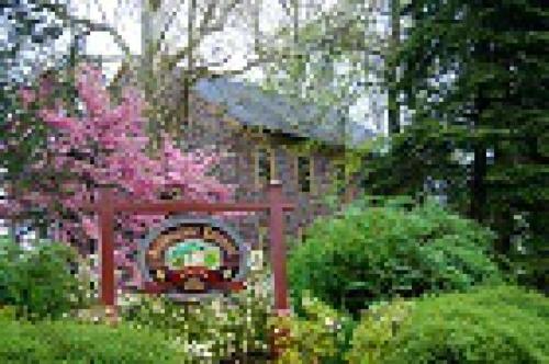Brownstone Colonial Inn - Denver, PA