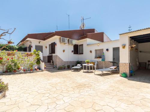 Holiday Home Coquetó by Interhome (Holiday Home Coqueto by Interhome) in Riumar