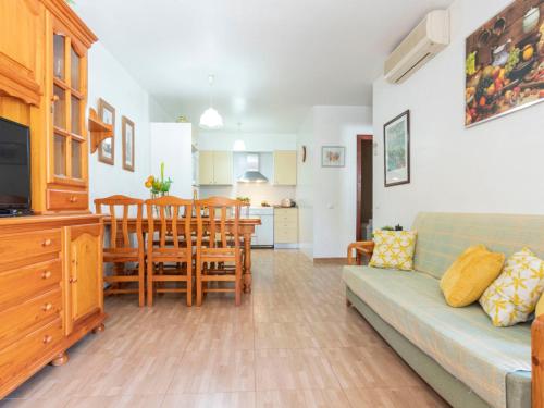 Holiday Home Coquetó by Interhome (Holiday Home Coqueto by Interhome) in Riumar