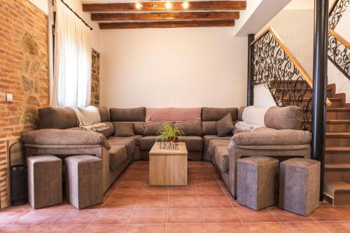Koplietošanas atpūtas telpa ar TV, La Casa de los Dos Rubios in Nava de la Asuncion