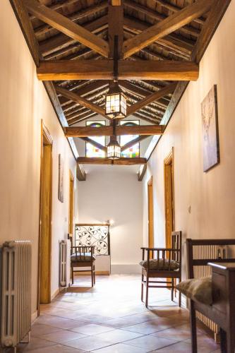 Iekārtas, La Casa de los Dos Rubios in Nava de la Asuncion
