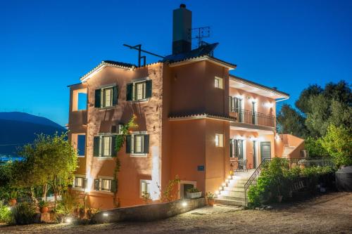 Pavlatos Apartments & Studios 4