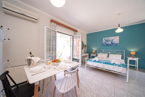 Pavlatos Apartments & Studios - image 10